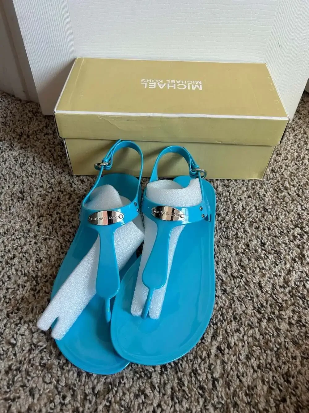 Michael Kors MK Plate Aquamarine Jelly Sandals